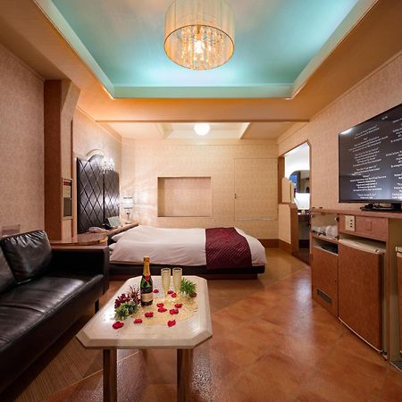 Hotel Mobilia (Adults Only) Tsurugashima Esterno foto