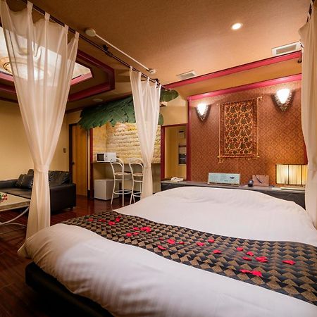 Hotel Mobilia (Adults Only) Tsurugashima Esterno foto