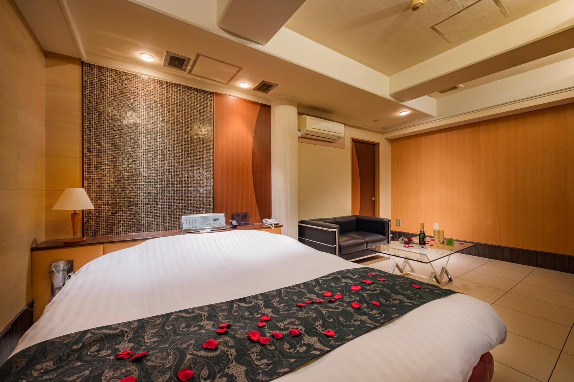 Hotel Mobilia (Adults Only) Tsurugashima Esterno foto