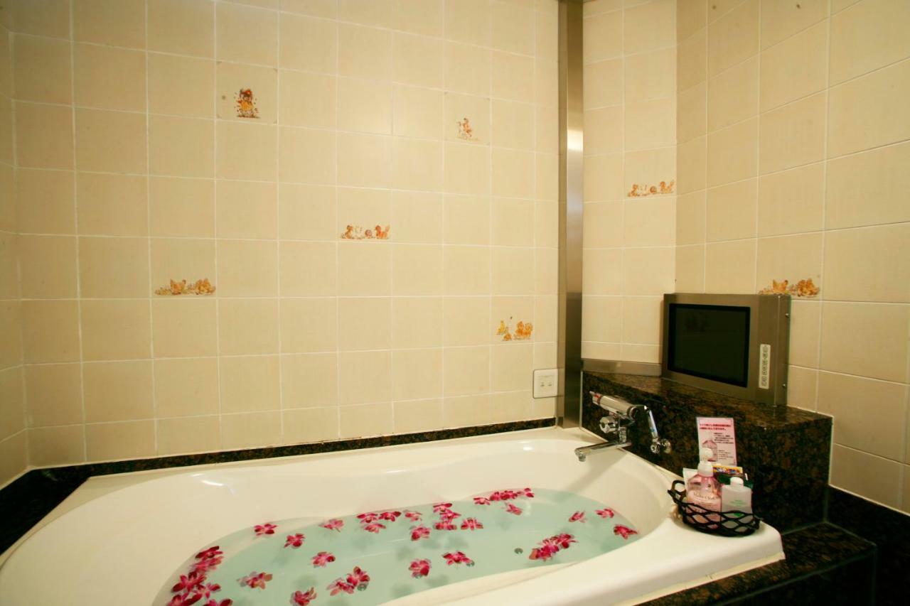 Hotel Mobilia (Adults Only) Tsurugashima Esterno foto
